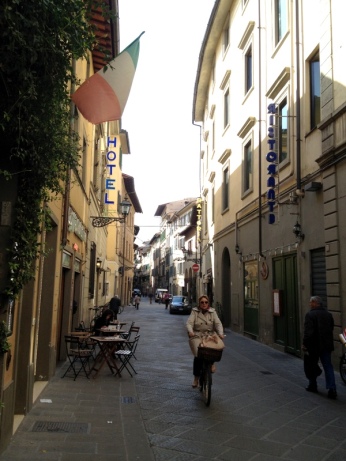 Narrow streets in Florence, Italy via MontgomeryFest